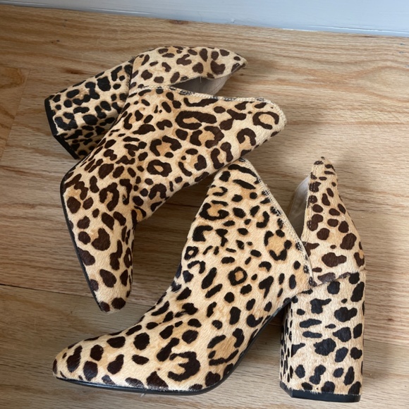 Cheetah print Ankle boots - Picture 2 of 2
